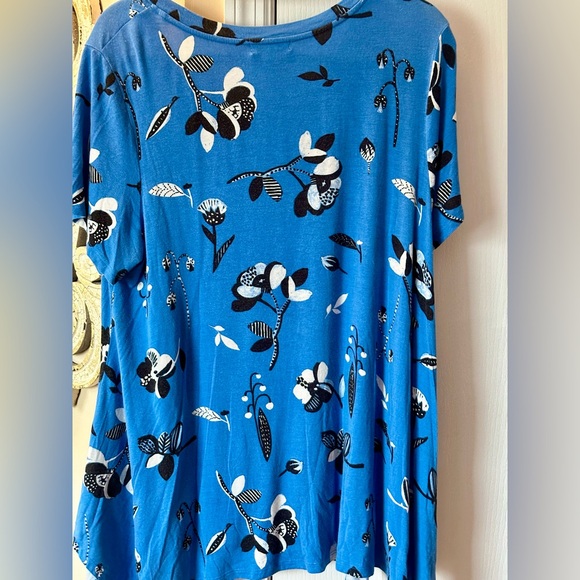 EUC Finn and Grace Top - Picture 3 of 4